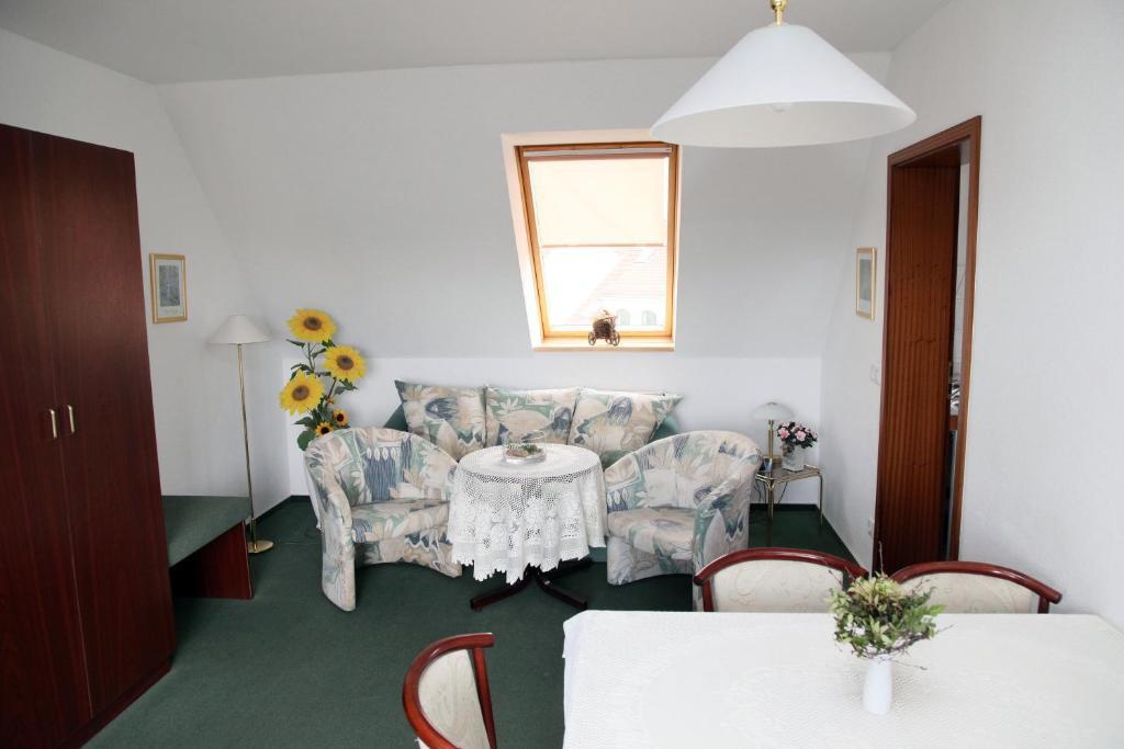Pension Am Markt Lübben Habitación foto
